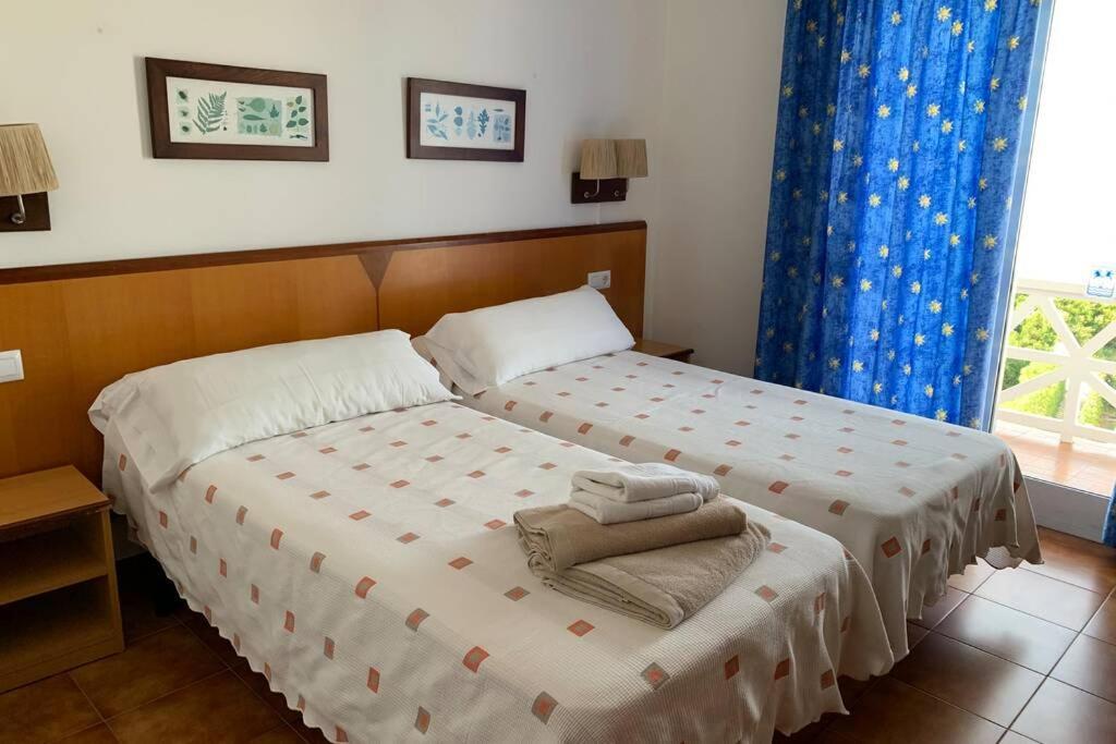 Apartamento En Playa Santo Tomas 1-5 Es Migjorn Gran Dış mekan fotoğraf